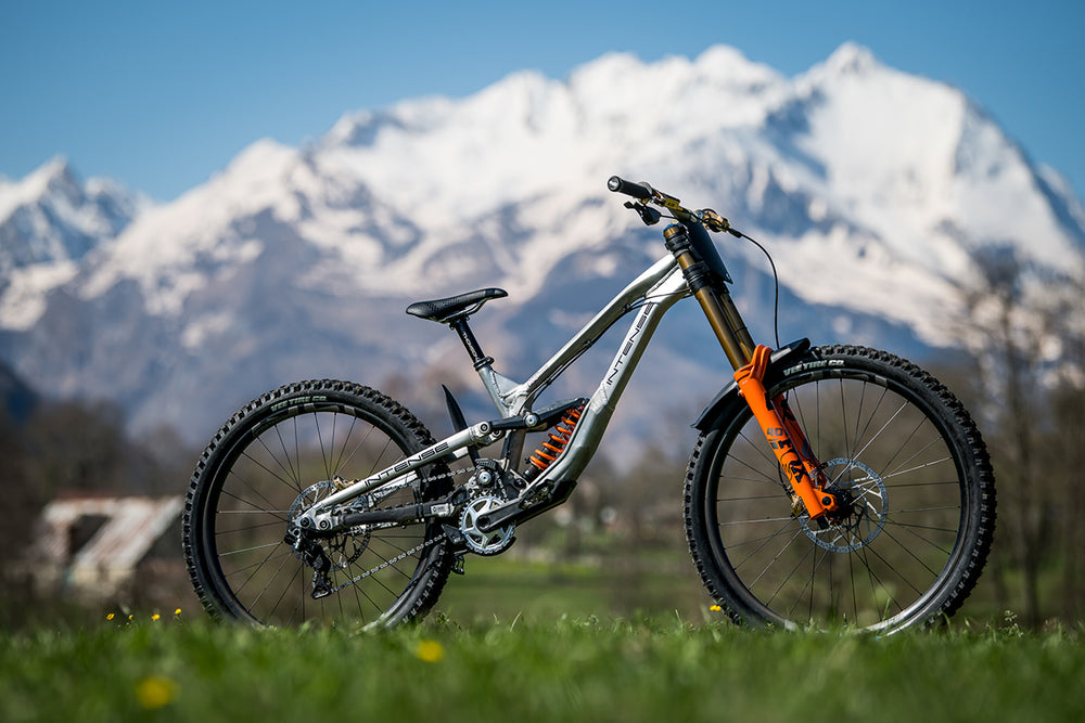 Intense dh bike 2021 on sale